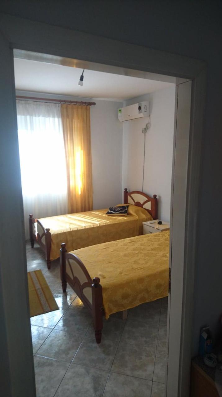 C&S Appartment Vlorë Eksteriør billede